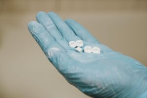 Was kostet festsitzender Zahnersatz auf sechs Implantaten