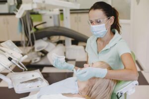 Zahnersatz Kosten für Schiene bei Knirschen: Warum sie zusätzlich empfohlen wird
