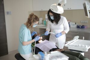 Wann eine Prothese neu aufgestellt werden muss