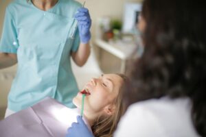 Warum nicht jeder sichtbare Zahn voll bezuschusst wird