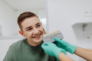 Wie lange dauert es vom Beratungstermin bis zum Implantat?